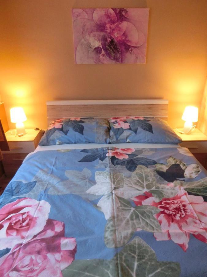 Pilis Apartman Piliscsaba Luaran gambar