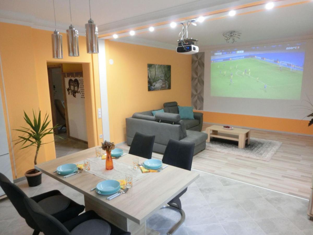 Pilis Apartman Piliscsaba Luaran gambar